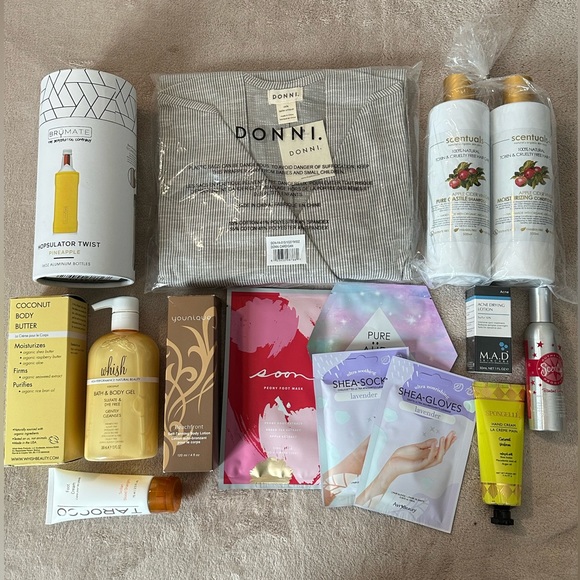 Beauty box #4 LOWEST PRICE -will not bundle due to weight